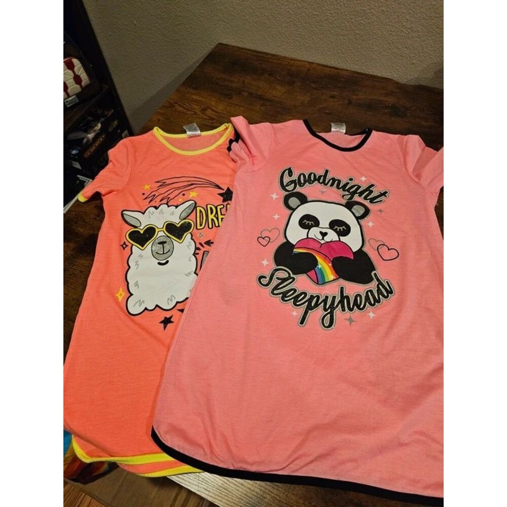 Girl's Nightgown Set